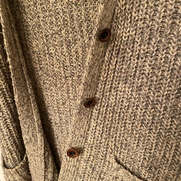 Cardigan - Picture 3 of 4